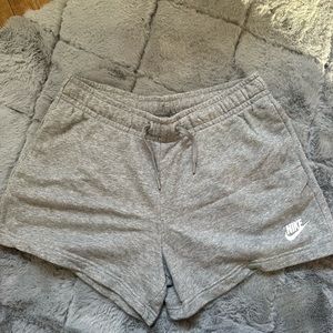 COPY - Nike Sportswear Women's Club Fleece Mid-Rise Shorts